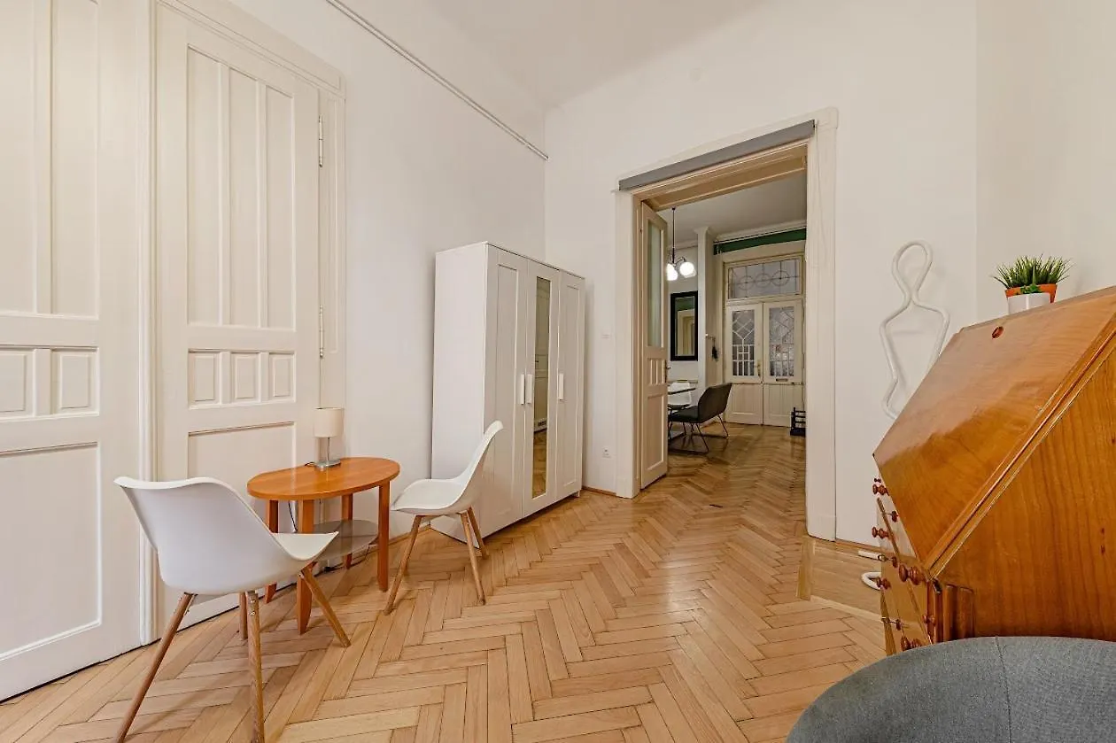 旅馆 Downtown Rooms Wesselenyi 布达佩斯