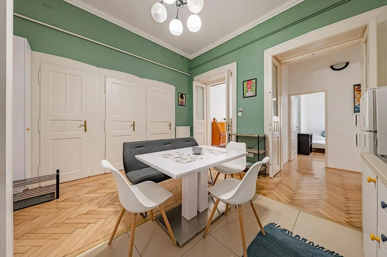 Downtown Rooms Wesselenyi Budapesta Ungaria